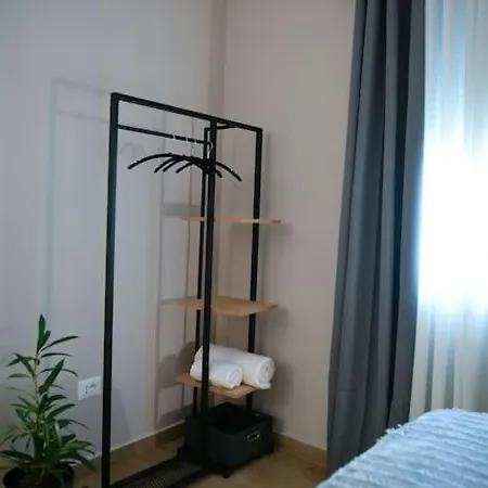 Gevin's 2 * Τίρανα